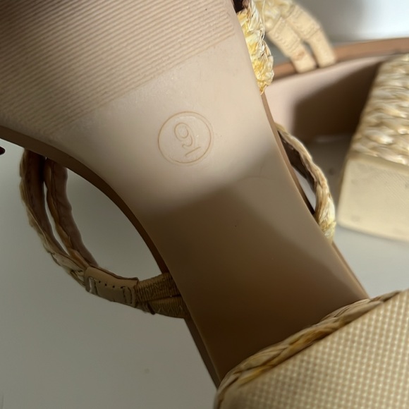 Espadrille block heel sandal - Picture 3 of 4